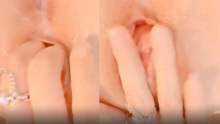 手指自慰超多超多白浆下.